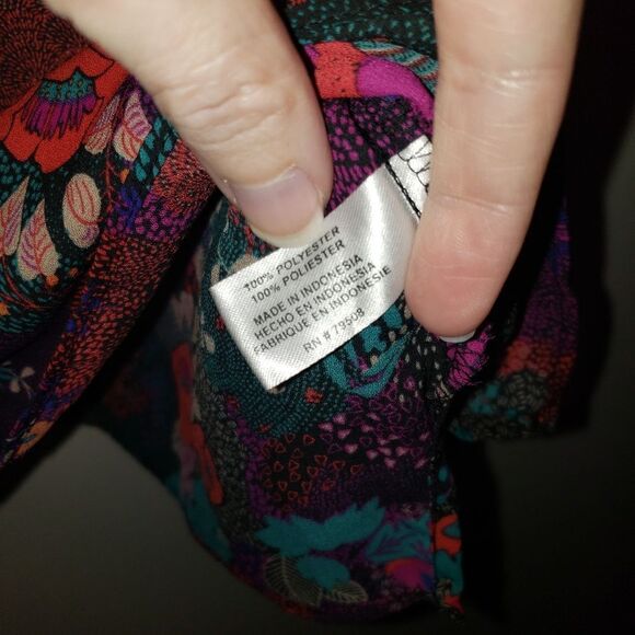 VIOLET & CLAIRE FLORAL MULTICOLORED PRINT DRESSY TOP BLOUSE SIZE XL - Picture 3 of 5